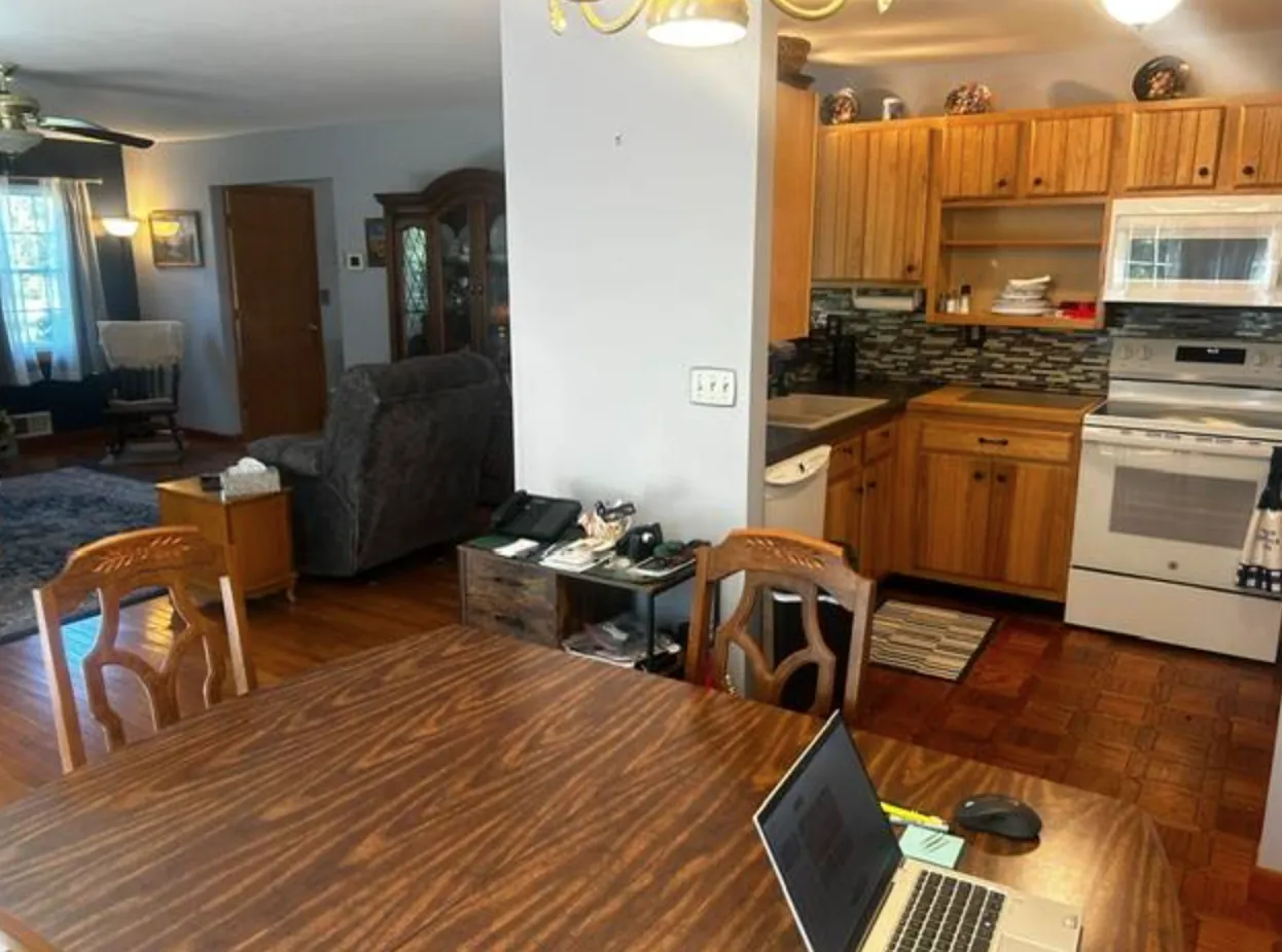 806 SPRINGDALE AVE