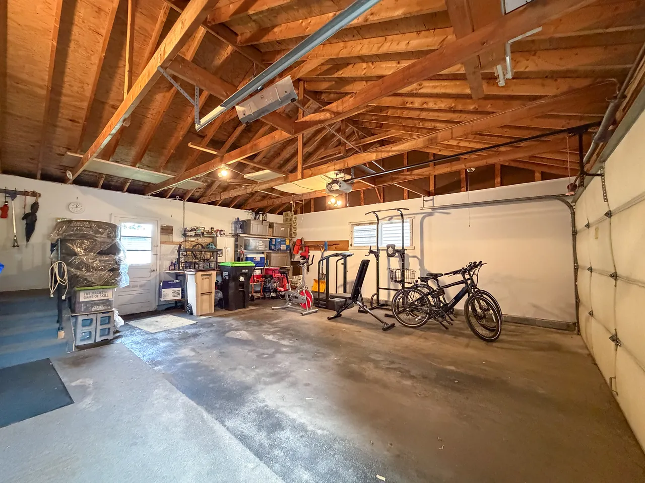 704 WESTWOOD DR