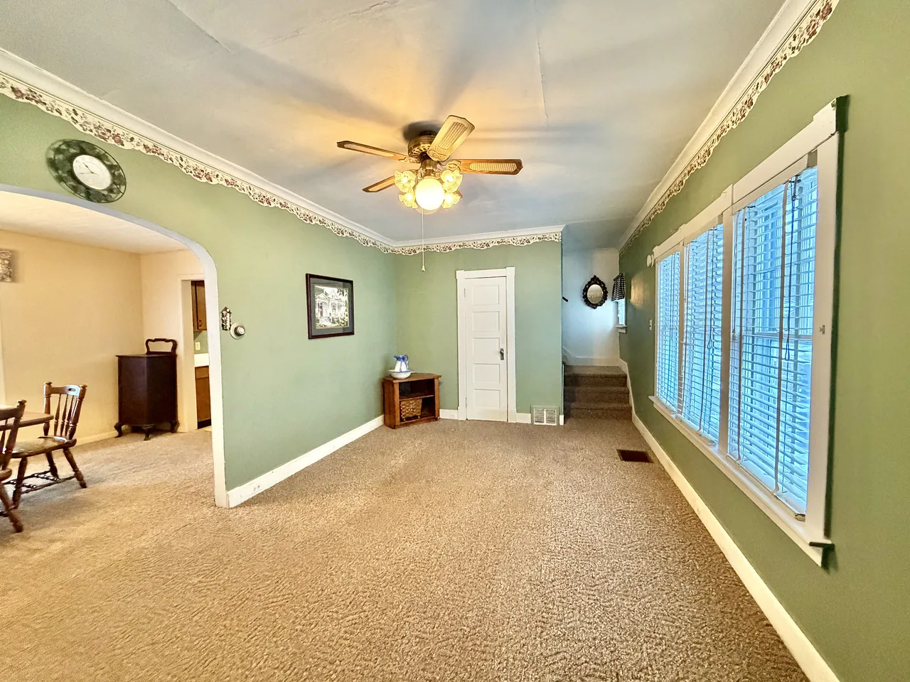 58 WOODSIDE AVE