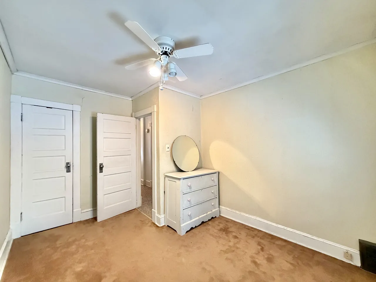 58 WOODSIDE AVE