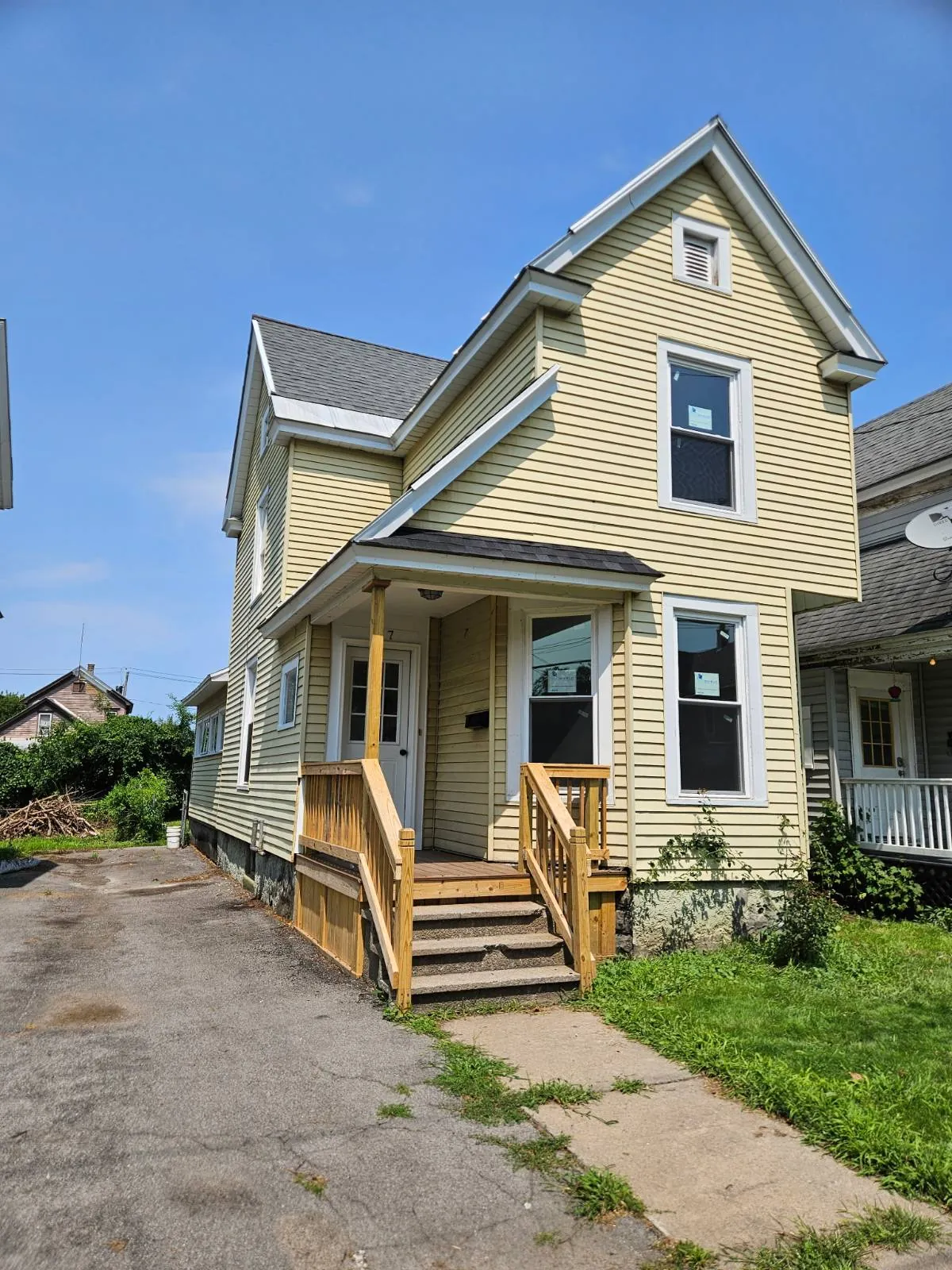 317 PLEASANT AVE
