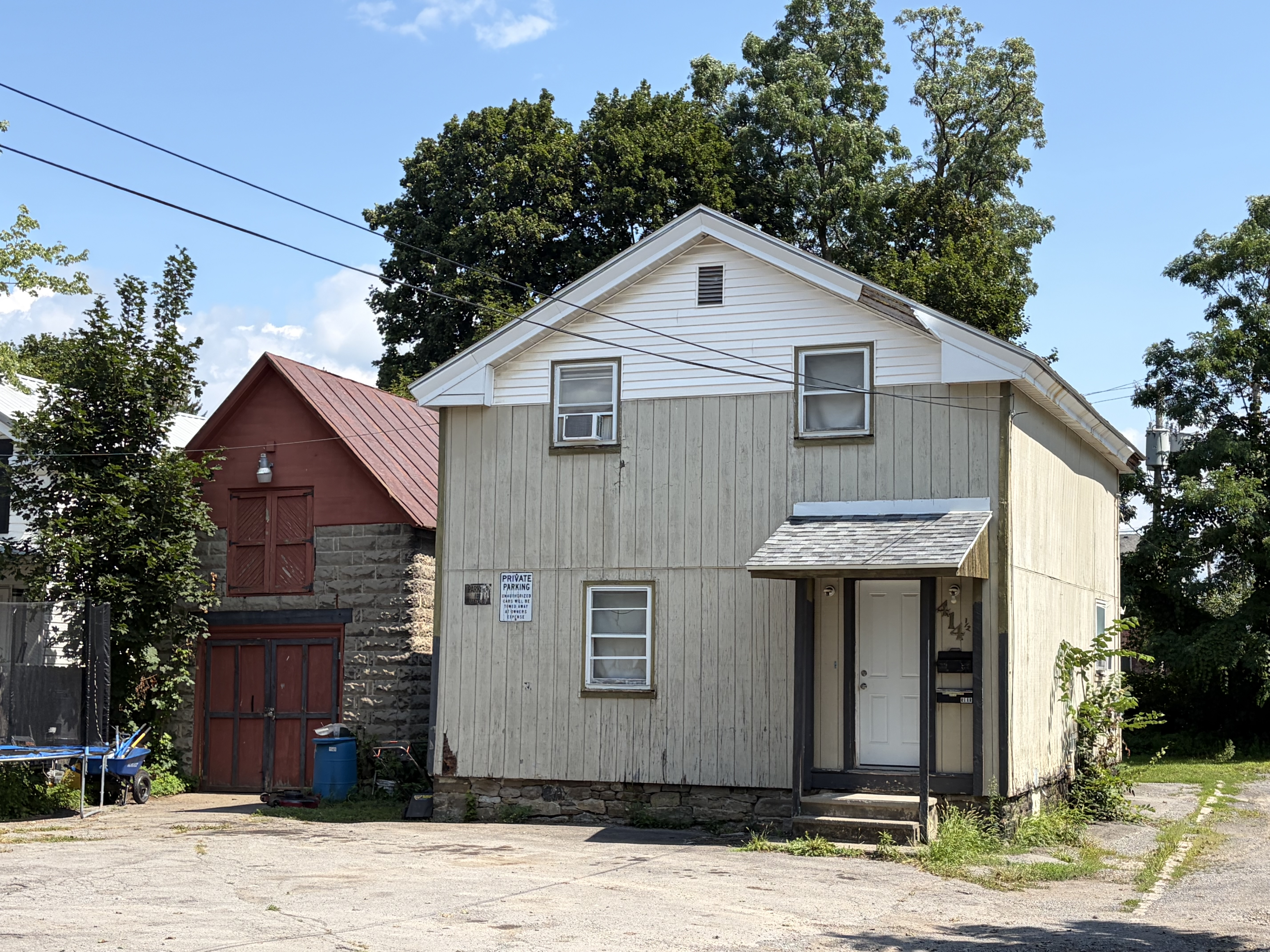 414 & 414 1/2 N PROSPECT ST