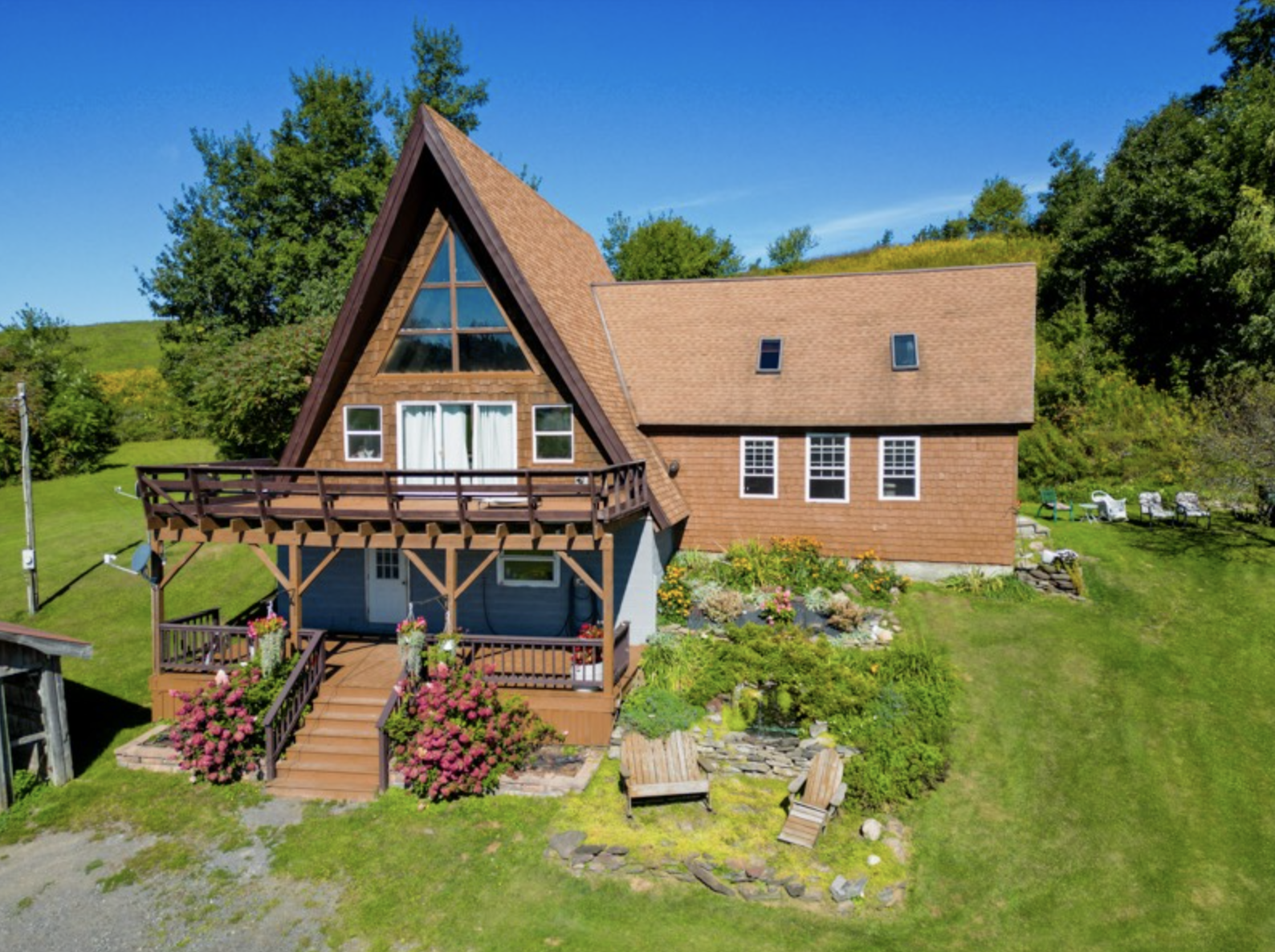 562 TRAVIS RD