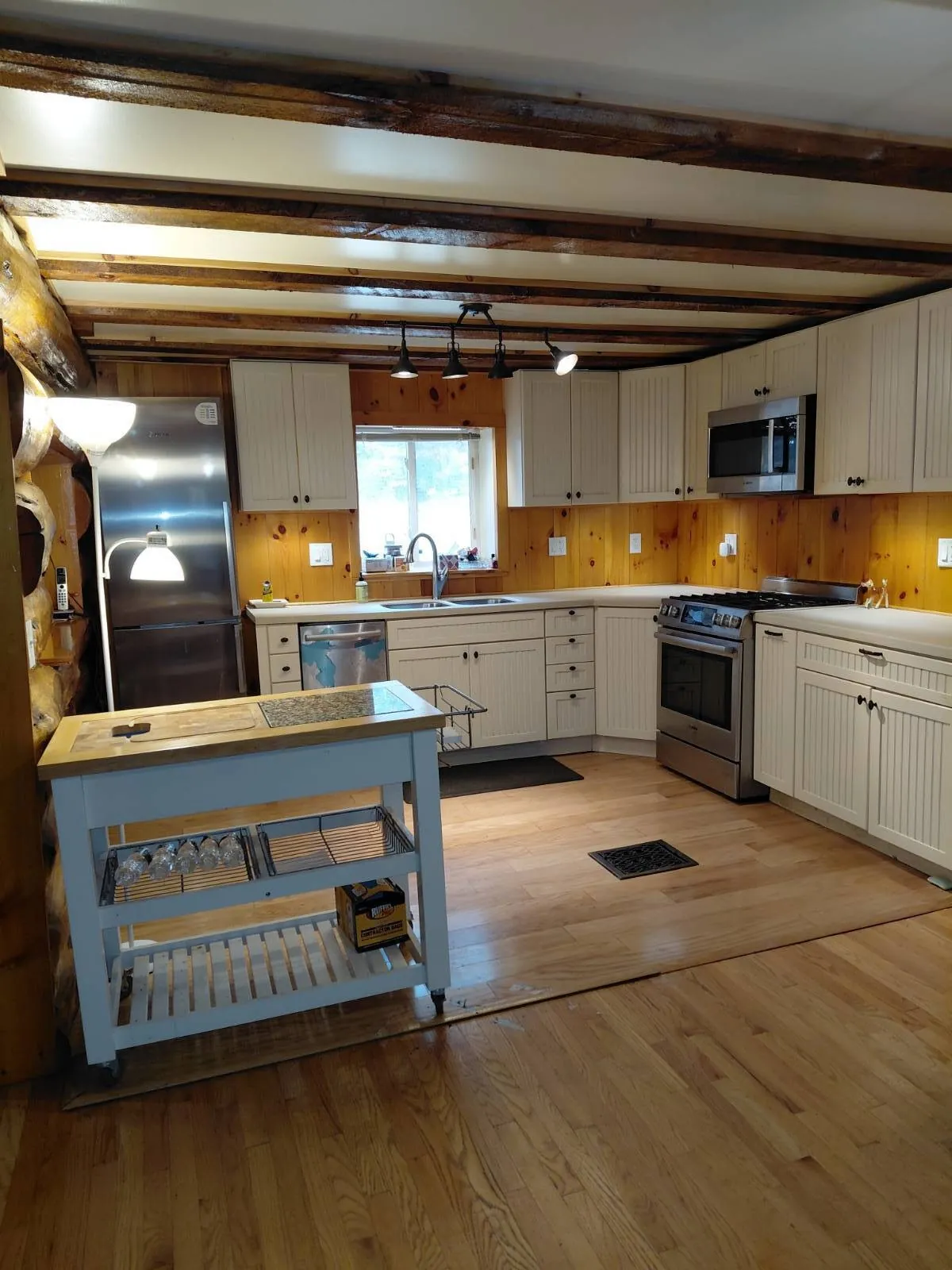454 LILY LAKE RD