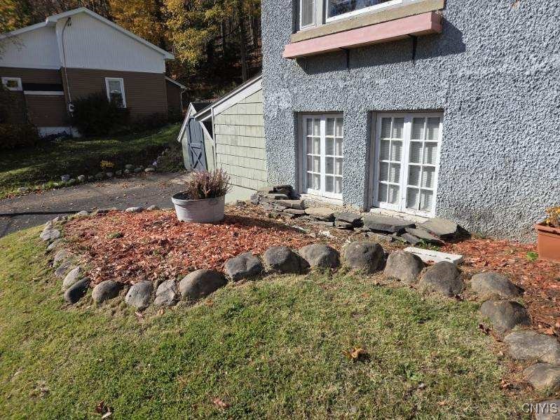 102 HILLSIDE AVE