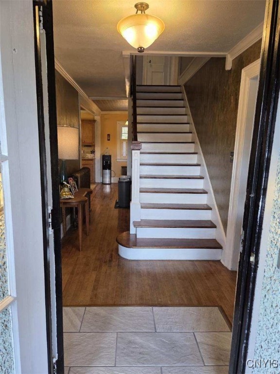 102 HILLSIDE AVE